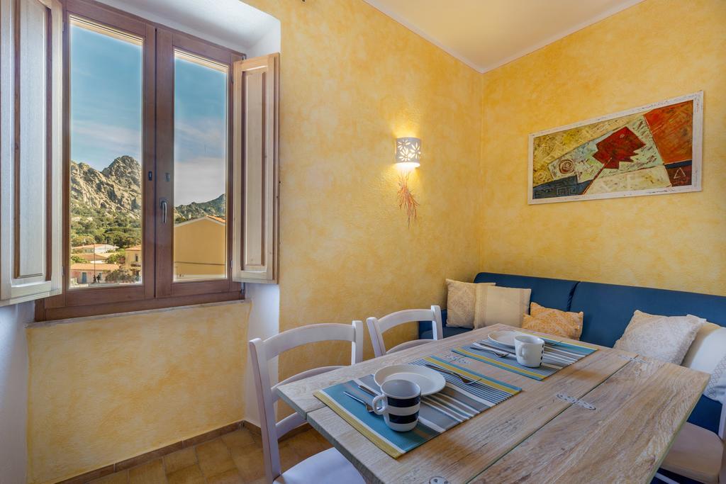 Palazzo Beddoro Daire San Pantaleo Dış mekan fotoğraf