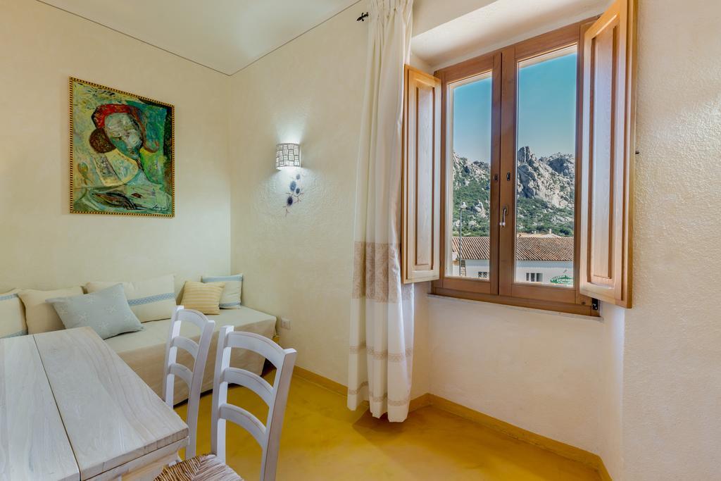 Palazzo Beddoro Daire San Pantaleo Dış mekan fotoğraf