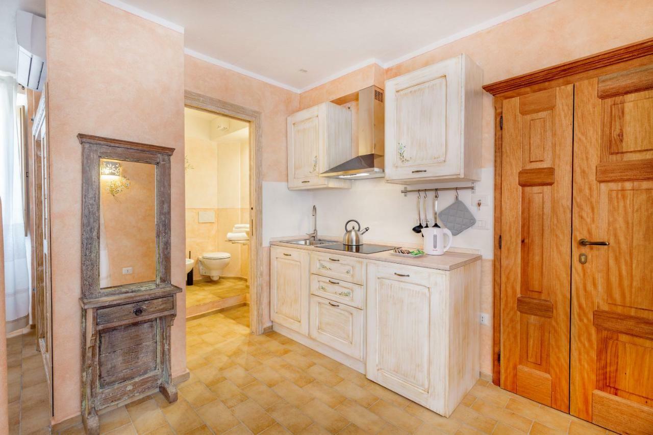 Palazzo Beddoro Daire San Pantaleo Dış mekan fotoğraf